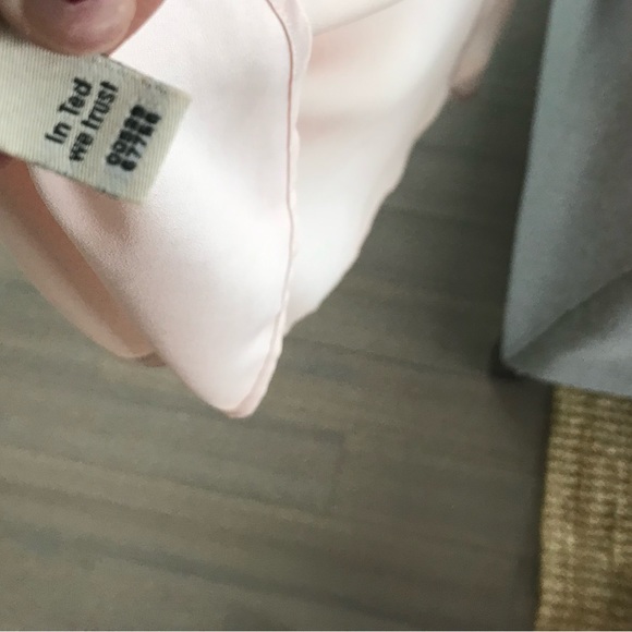 Gorgeous light pink Ted Baker silk blouse. - Picture 7 of 7